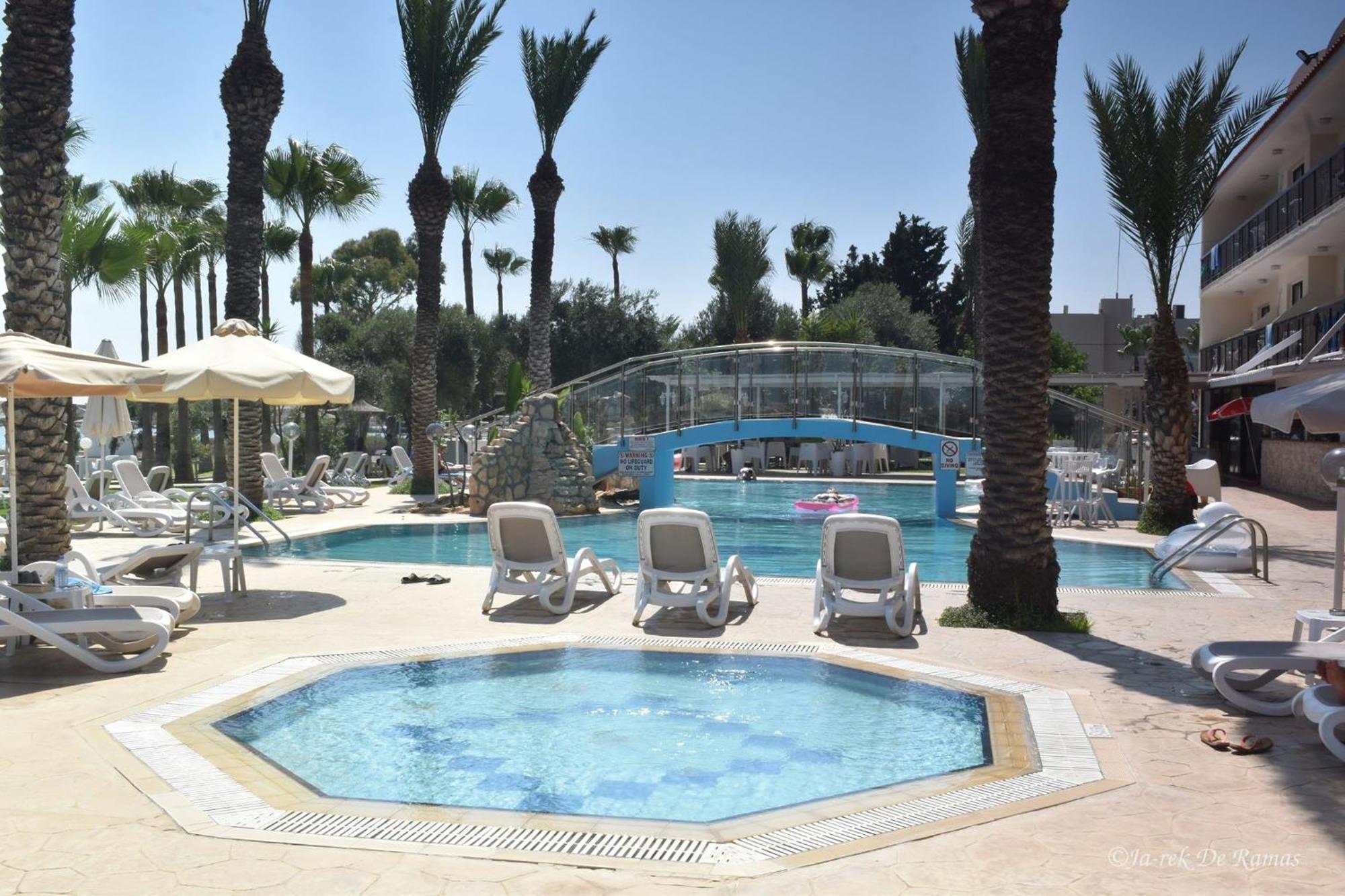 Simos Magic Beach Hotel Apts Ayia Napa Exterior photo
