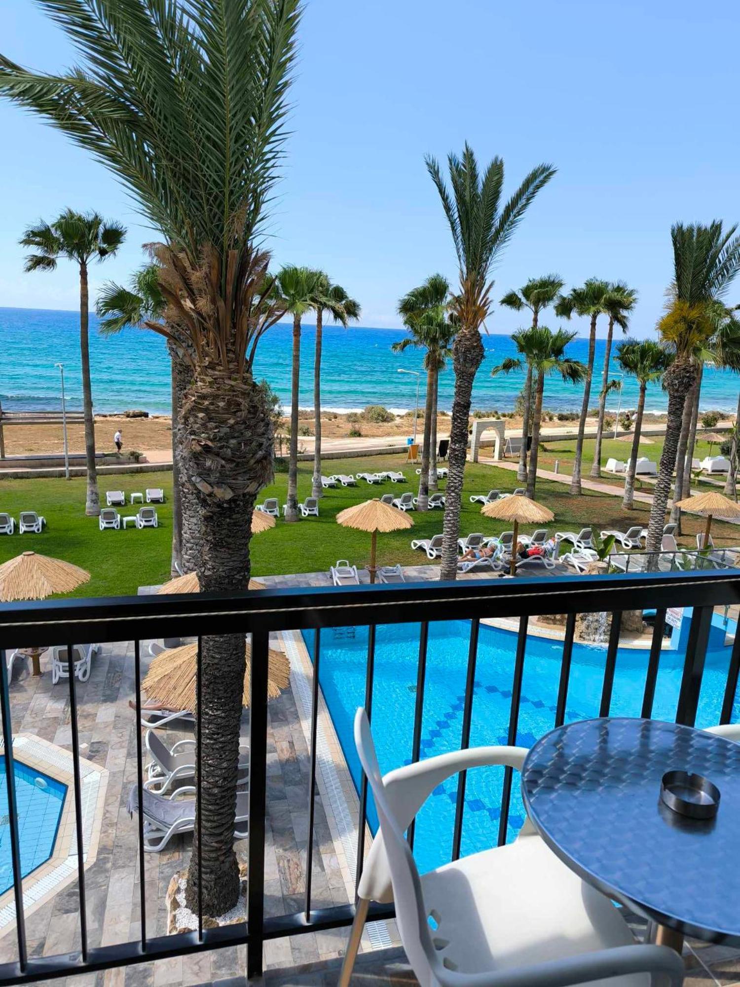 Simos Magic Beach Hotel Apts Ayia Napa Exterior photo
